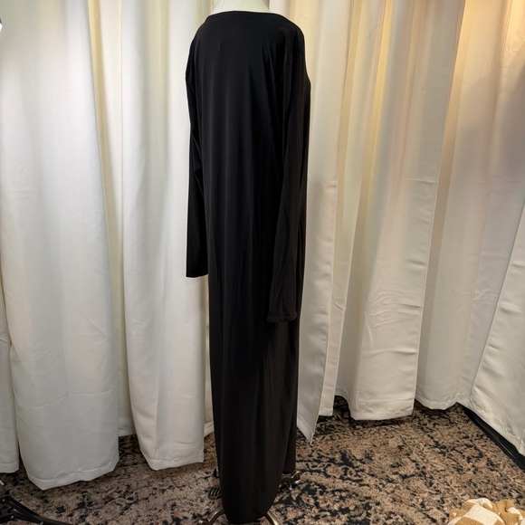 NWT Boohoo ‘Plus Premium Heavy Weight Slinky Long Sleeve Maxi Dress’ in Black 22 - Picture 13 of 14